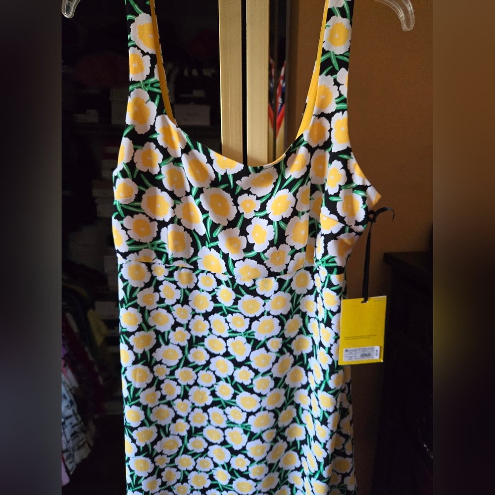 DVF FOR TARGET DRESS - Picture 8 of 8
